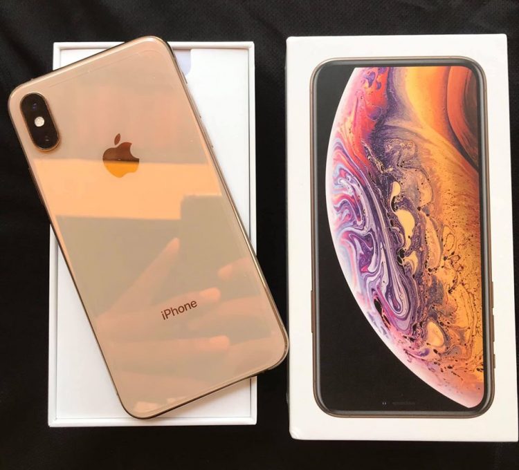 iPhone XS